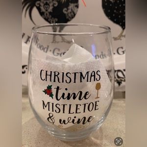 CUSTOM DRINKWARE